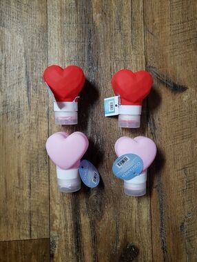 Set Of 4 Travel Heart Silicone Lotion Bottle